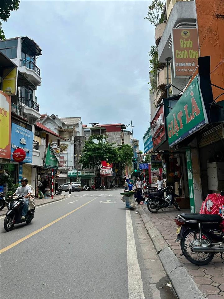 Mặt phố vương thừa vũ  ngã tư sở  mt5m  vỉa hẻ rộng  hơn 400tr/1m2