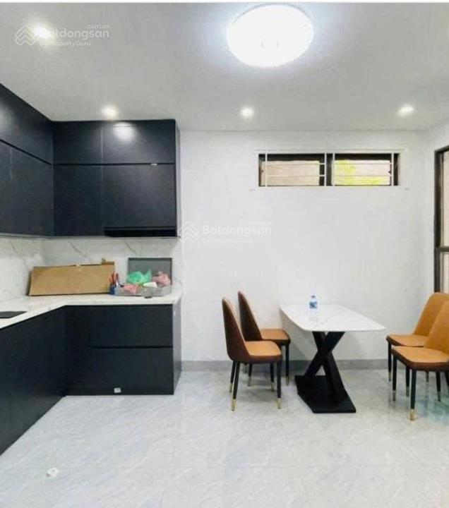 Bán nhà yên hòa, cầu giấy hơn 6 tỷ, gần phố, trước nhà rộng, vị trí thoáng đẹp