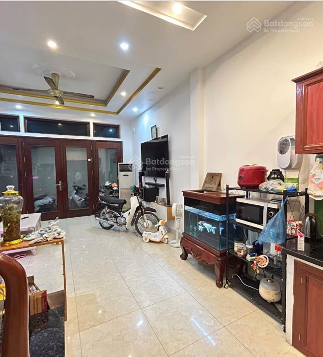 Bán nhà mỹ đình, dt 42m2, gần 8 tỷ, dân xây, 10m ra phố (nguồn kín, mới)