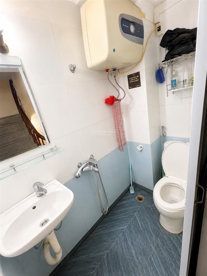 Bán nhà mỹ đình, dt 33m2, hơn 7 tỷ, dân xây, 100m ra phố