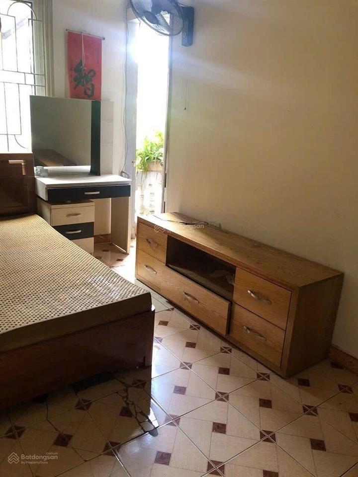 Do có việc gấp, bán nhà cầu giấy 37m2, hơn 7 tỷ