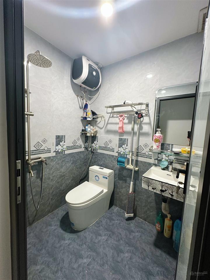 Bán nhà riêng chính chủ gần chợ mai , khu dân cư đông đúc, gần đường, khu cao ráo không ngập lụt