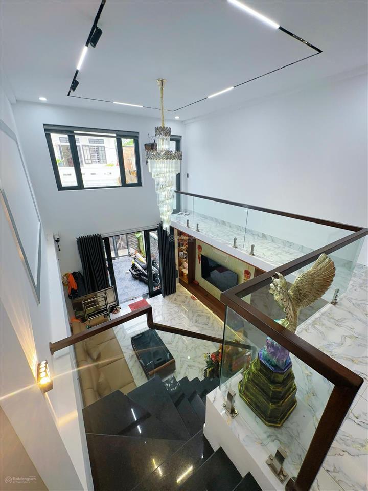 Bán nhà riêng chính chủ gần chợ mai , khu dân cư đông đúc, gần đường, khu cao ráo không ngập lụt