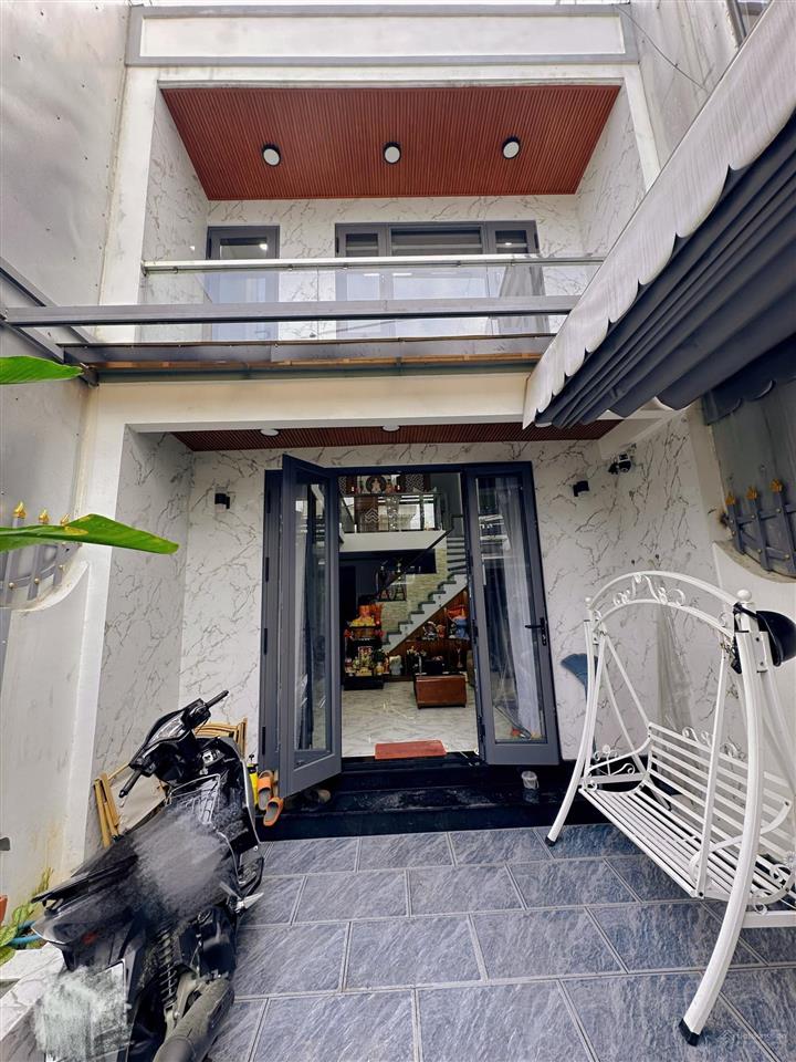 Bán nhà riêng chính chủ gần chợ mai , khu dân cư đông đúc, gần đường, khu cao ráo không ngập lụt