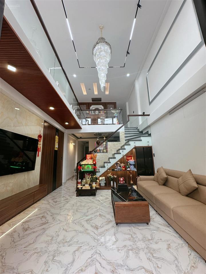 Bán nhà riêng chính chủ gần chợ mai , khu dân cư đông đúc, gần đường, khu cao ráo không ngập lụt