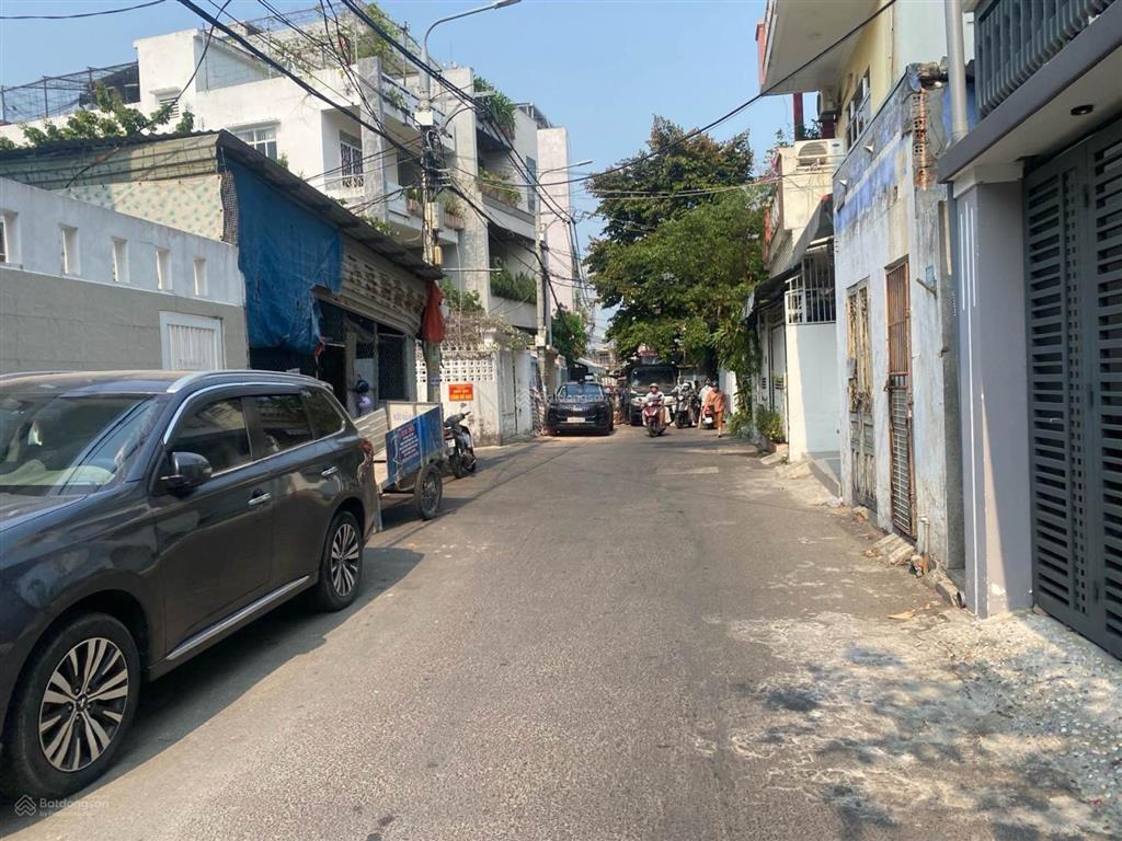 Bán nhà mặt tiền ngang 8.3 nhà 2 tần