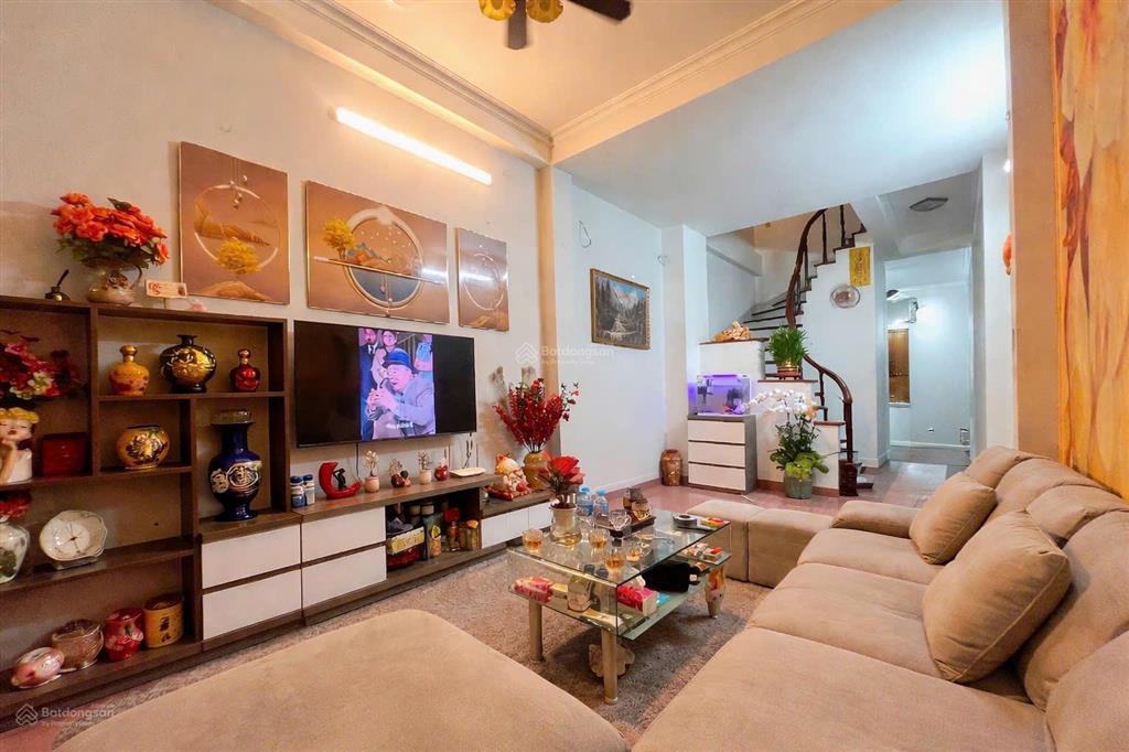 Hàng xóm lê trọng tấn  ô tô đỗ cửa  30m ra phố  dân xây  50m2  16,15 tỷ