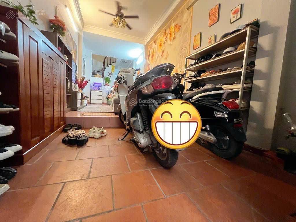 Hàng xóm lê trọng tấn  ô tô đỗ cửa  30m ra phố  dân xây  50m2  16,15 tỷ