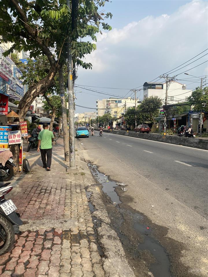 Bán đất mặt tiền phan văn hớn (gần trường chinh)  căn góc, diện tích lớn ~300m2