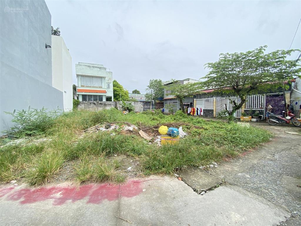 Bán rẻ lô góc 2mt 113.3m2 xã bình chánh qh dân cư đông đúc