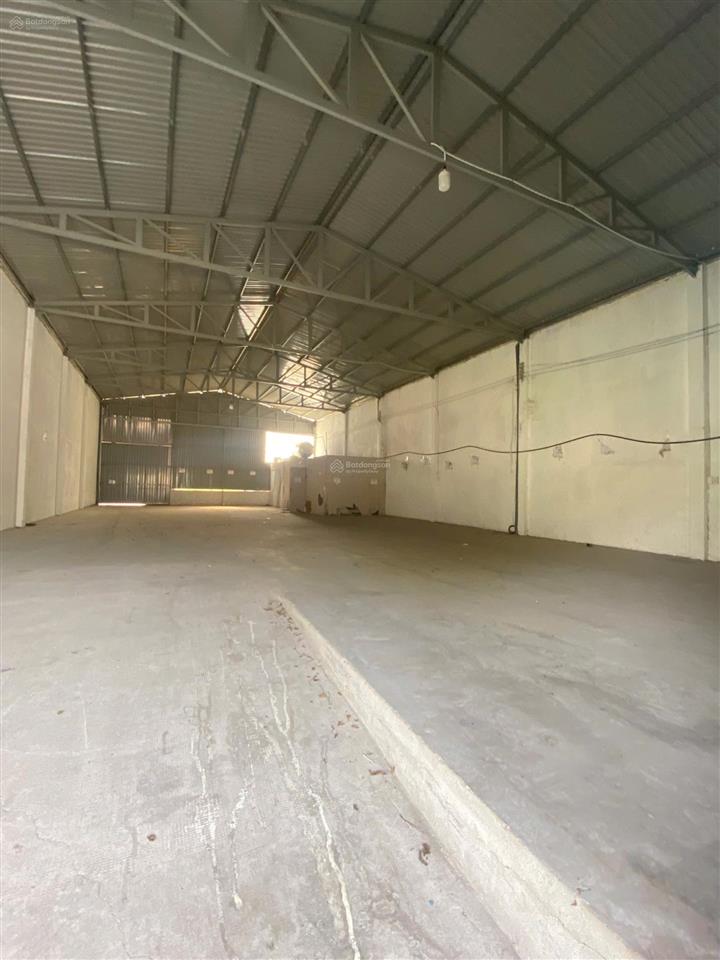 Chủ xuất ngoại cần bán gấp kho 1000m2 đường container giá rẻ