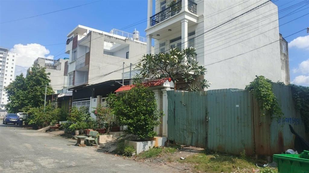 Hàng ngộp đây ạ. 80m2 thổ ngay kdc tân kiên giá quá rẻ 2.8 tỷ