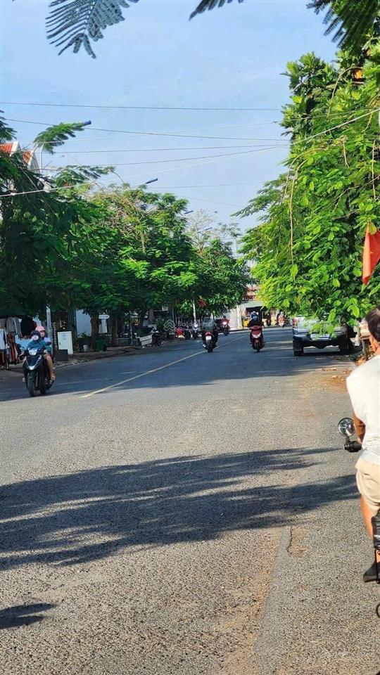 Bán đất 100m2 thổ cư giá 4,2 tỷ kdc 47ha an phú tây