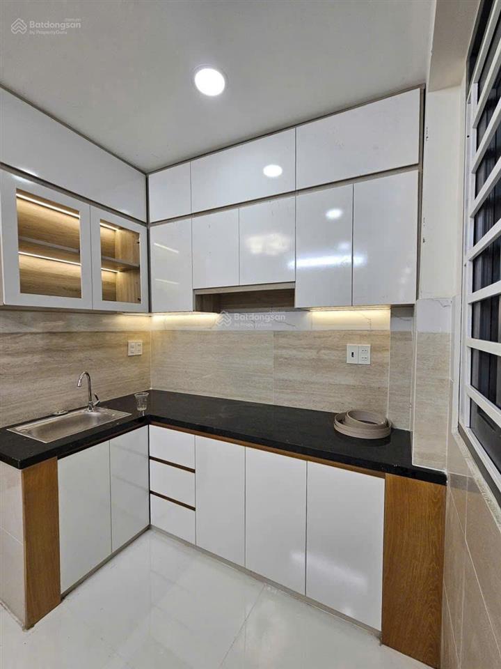 Cần bán nhà "mini" tân phú15 m² (4x4m) 2 lầu 2 tỷ 2  ngay trung tâm gần chợ gần trường học