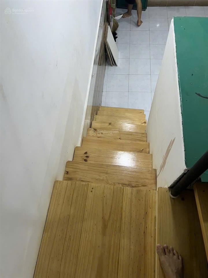Duy nhất 1 căn nhà cmt8  phường 15 quận 10  17m2  1 trệt 1 lầu  đẹp ở ngay  chỉ 1 tỷ 850