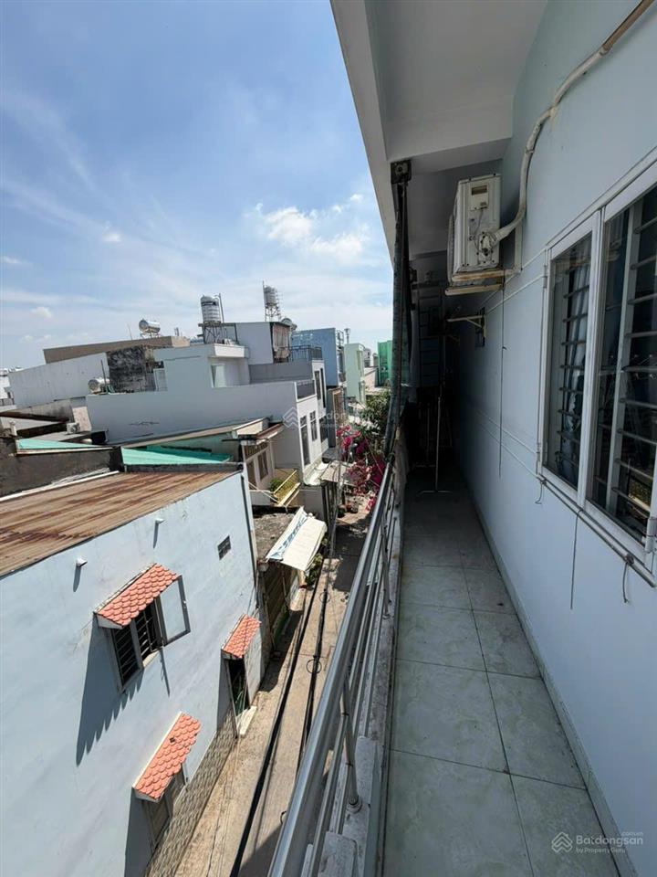 Bán nhà đất  5,1 tỷ  bình tân  lô góc  ô tô đậu  48m²  4pn, 3wc  cách chợ và trường ~50m