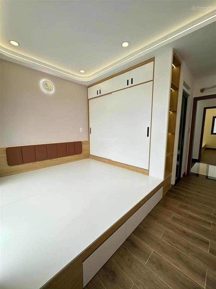Nhà mới 5 tầng  52m2 ( 3.9 x 13.5)  4pn  đường 5m thông  không qh, không lg  chỉ 7.4 tỷ tl.