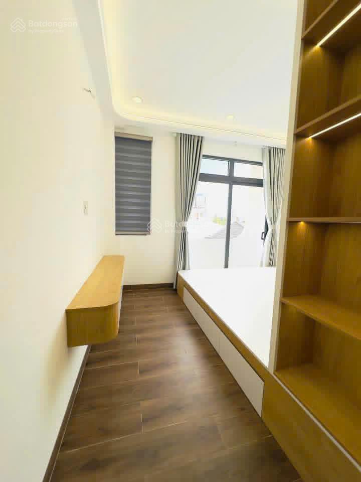 Nhà mới 5 tầng  52m2 ( 3.9 x 13.5)  4pn  đường 5m thông  không qh, không lg  chỉ 7.4 tỷ tl.