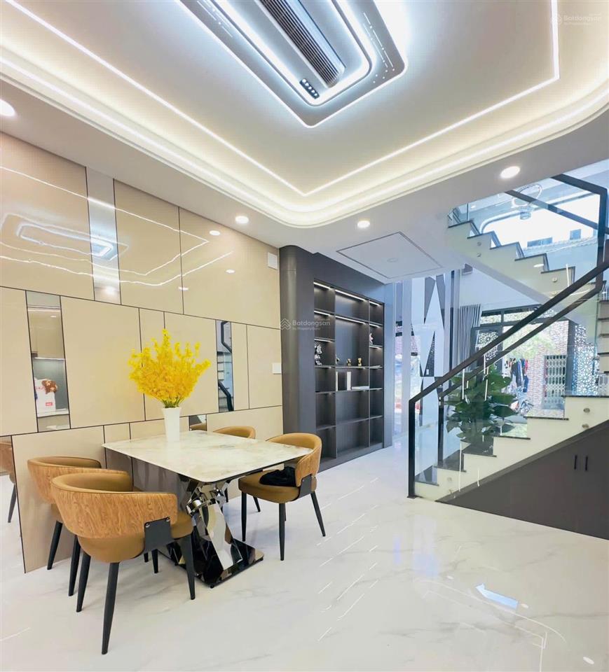 Nhà mới 5 tầng  52m2 ( 3.9 x 13.5)  4pn  đường 5m thông  không qh, không lg  chỉ 7.4 tỷ tl.