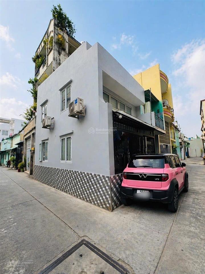 Chỉ cần thanh toán 2.65 tỷ(ktl). giá tốt nhất khu vực  tân bình  2 mặt thoáng xe hơi  32m2 2 lầu
