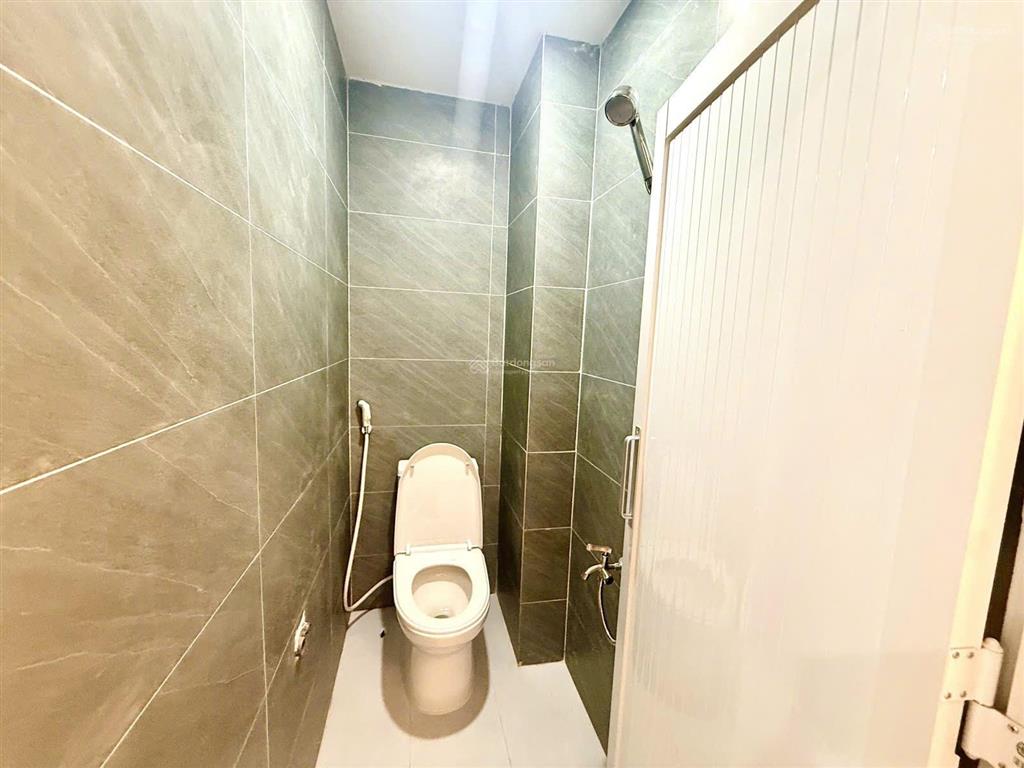 Nhà đẹp trung tâm tân bình  2,950 tỷ tl  dt 20m² (3,5x6)  2 tầng ,2 pn  giáp quận 3 và quận 10