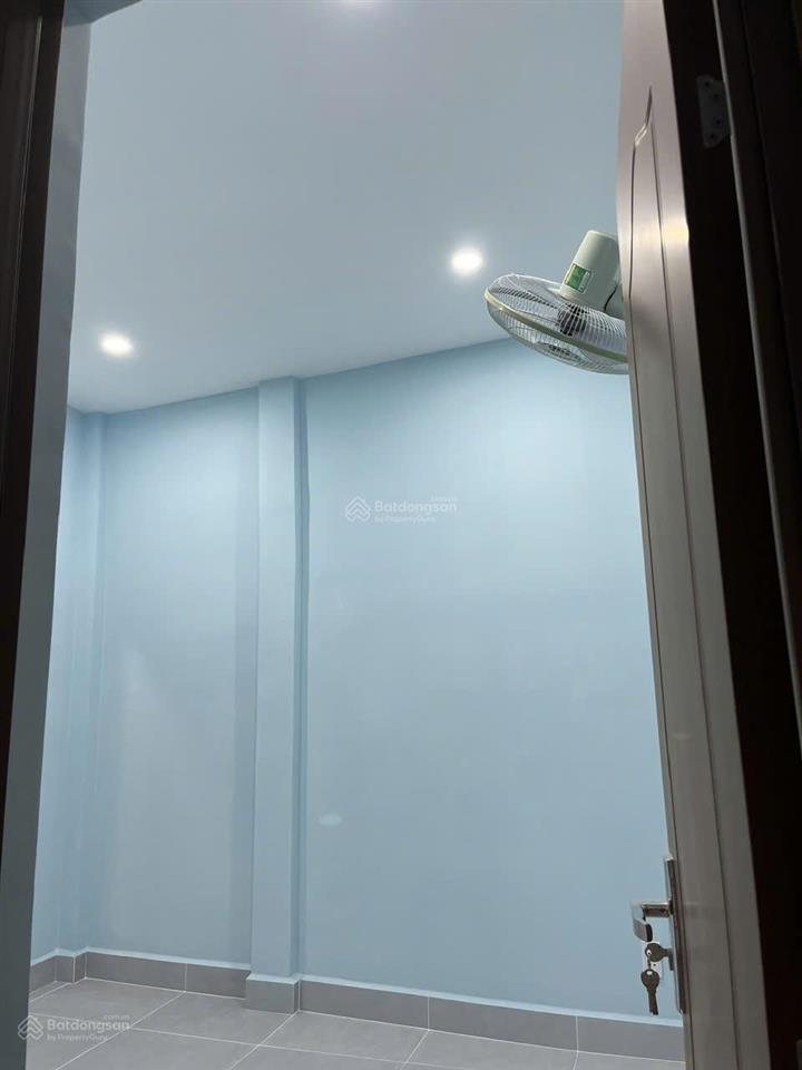 Chủ xoắn bán giám mạnh 150 triệu  3m x 8m 3 tầng  trung tâm quận tân bình chỉ 3.8 tỷ tl  shr