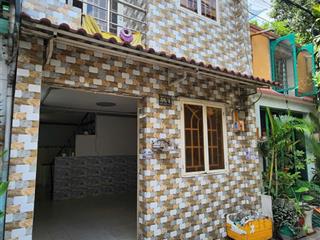 Bình hưng hòa,bình tân. 4x8m đúc 1 lầu 1 lửng ,hẻm 4m tương lai ra 8m,cách 2 căn ra mặt tiền cửa lò