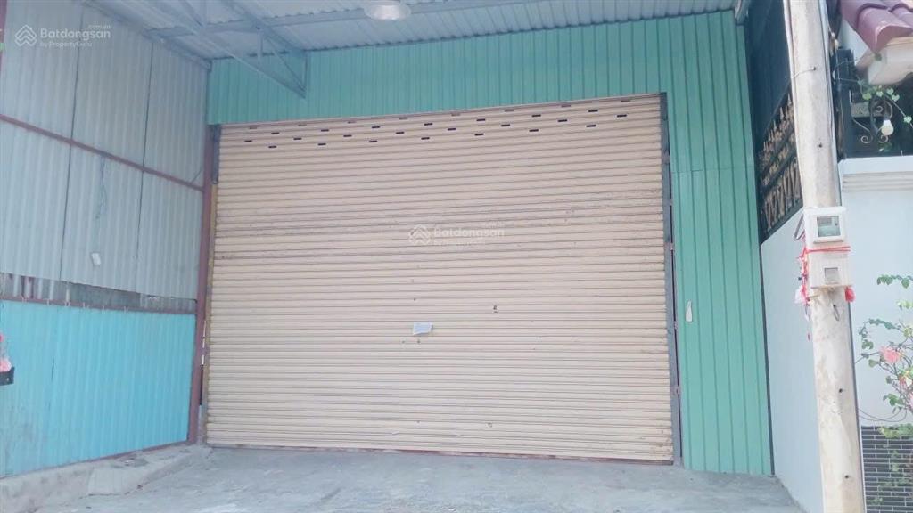Đất vàng tân hiệp  hóc môn, cách mặt tiền song hành chỉ 70m, dt 2.018m2, có 218m2 thổ cư, shr