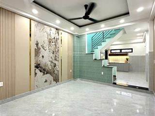 Nhà 2 tầng 2pn, hẻm 3 gác đường số 8 bhh  dt 39m²  tiện ích xung quanh đầy đủ giá chỉ 4.86 tỷ