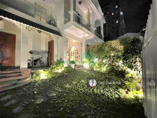 Cho thuê biệt thự đầy đủ nội thất tại phú mỹ hưng, 237m2(13,2x18m)3 tầng,3pn,cạnh siêu thị vivocity