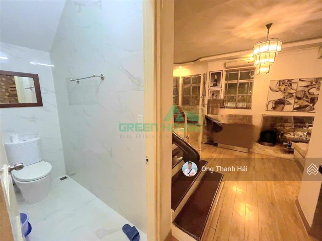 Cho thuê biệt thự đầy đủ nội thất tại phú mỹ hưng, 237m2(13,2x18m)3 tầng,3pn,cạnh siêu thị vivocity