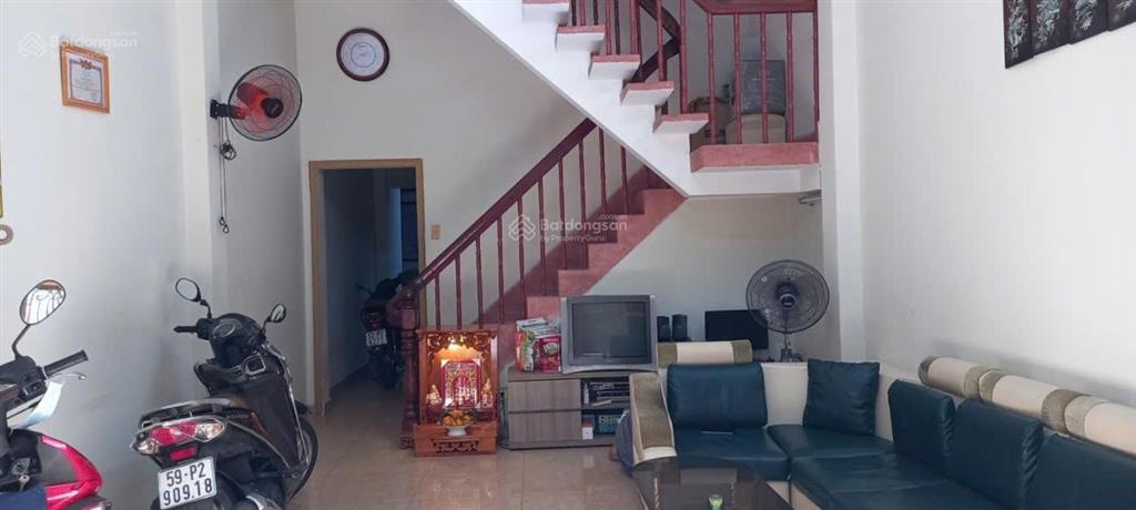 Hiếm! đối diện etown cộng hòa & gần ga t3  p13  tân bình  hxh 10m  3 tầng  100m2  14,5 tỷ