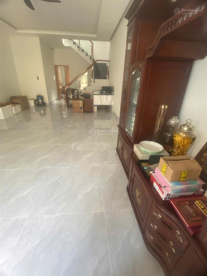 Bán nhà mới đẹp 4 tầng (5x15m), đón đầu metro, ngay sau lưng etown cộng hòa  17.5 tỷ tl mạnh