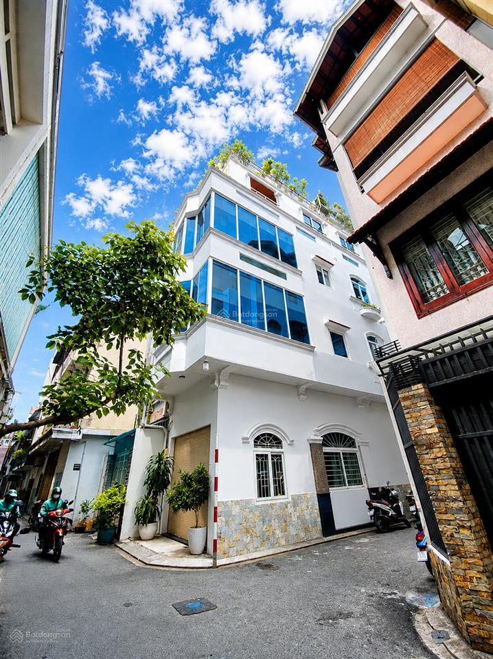 Hot giá 11,3 tỷ khu sân bay  6 tầng hxt  dt 4x14m  vị trí siêu vip