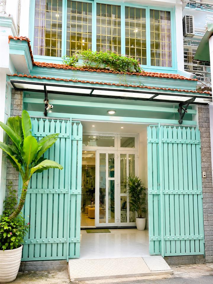 Chủ giảm mạnh 1,2 tỷ nhà 4 tầng, 4pn, 6wc 4.3x14m, giá 7.2 bớt lộc