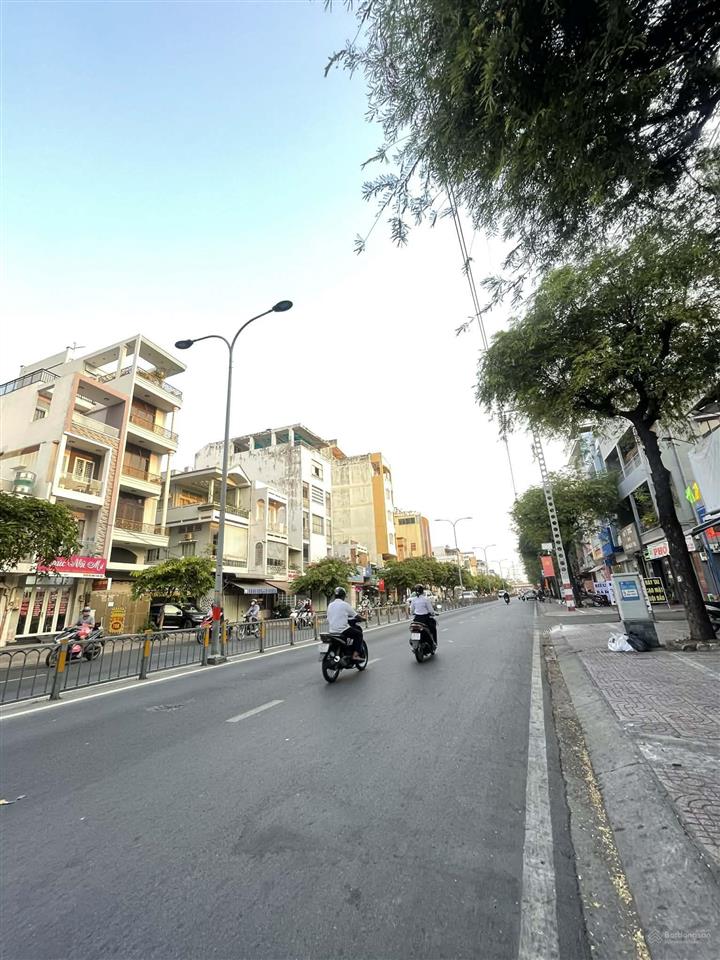 Hẻm 8m kinh doanh minh phụng, 3 tháng 2, ngay cầu vượt cây gõ quận 11 chỉ nhỉnh 7 tỷ