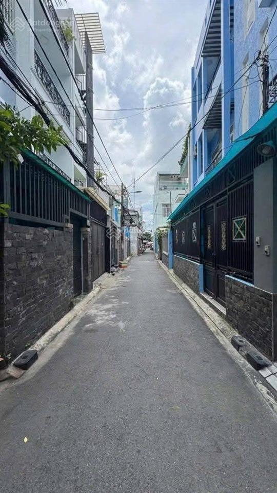 Nhà hẻm xe hơi tân bình 2 tầng 40m2 công nhận đủ chỉ 3 tỷ xíu. nhà mới ở ngay