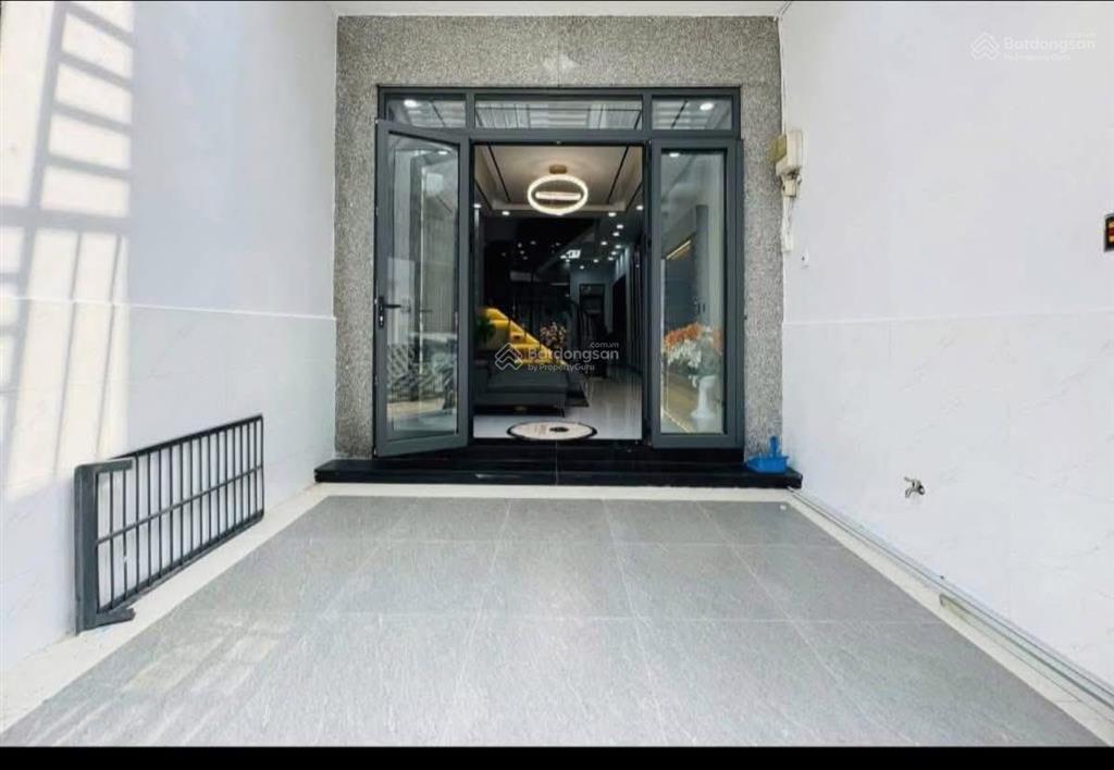 Nhà đẹp ở ngayni sư huỳnh liêncách mặt tiền 5m2 tầng đúc72m2nhỉnh 8 tỷ