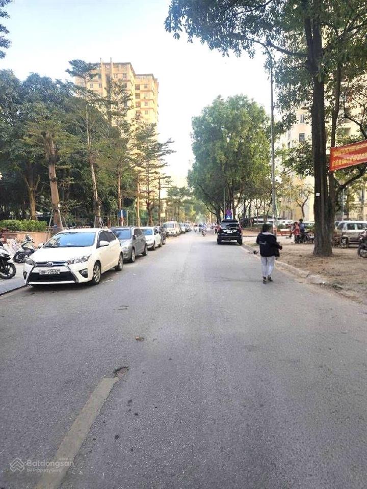 Cần bán gấp lô đất phân lô ngay cạnh himlam vạn phúc  hà đông, 50m2, mặt tiền 5m, chỉ 13 tỷ 9.