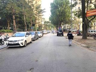 Cần bán gấp lô đất phân lô ngay cạnh himlam vạn phúc  hà đông, 50m2, mặt tiền 5m, chỉ 13 tỷ 9.