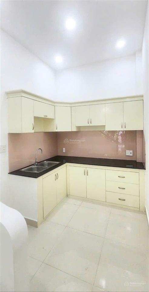 Mặt tiền kênh huy vọng phan huy ích. ngày emart. tân bình. tp.hcm