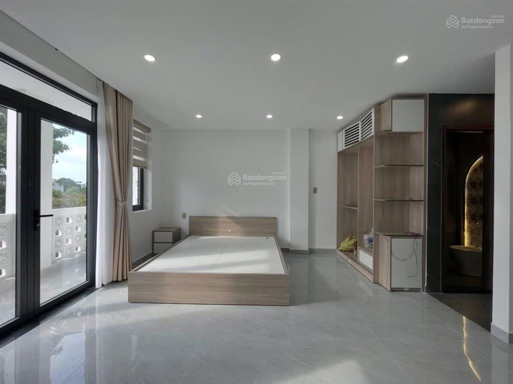 Studio full nội thất ban công thoáng mát rộng 30m2 ngay khu công nghiệp tân bình