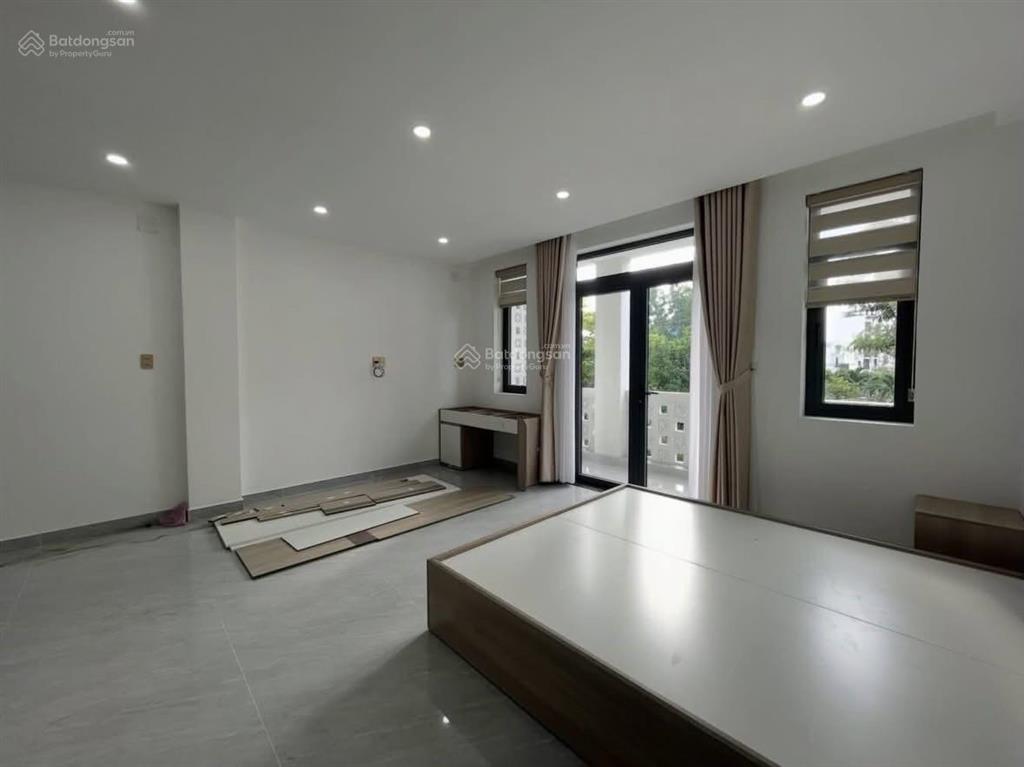Studio full nội thất ban công thoáng mát rộng 30m2 ngay khu công nghiệp tân bình