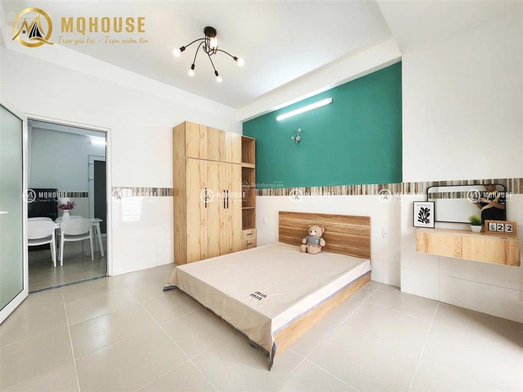 Studio 1 phòng ngủ tách bếp full nội thất rộng 40m² ngay đầm sen