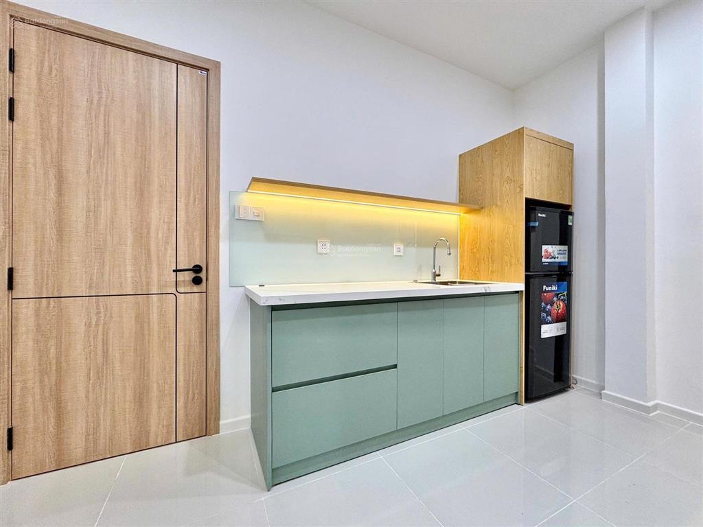 Studio full nội thất tách bếp rộng 40m2 cho hộ gia đình ngay aeon mall