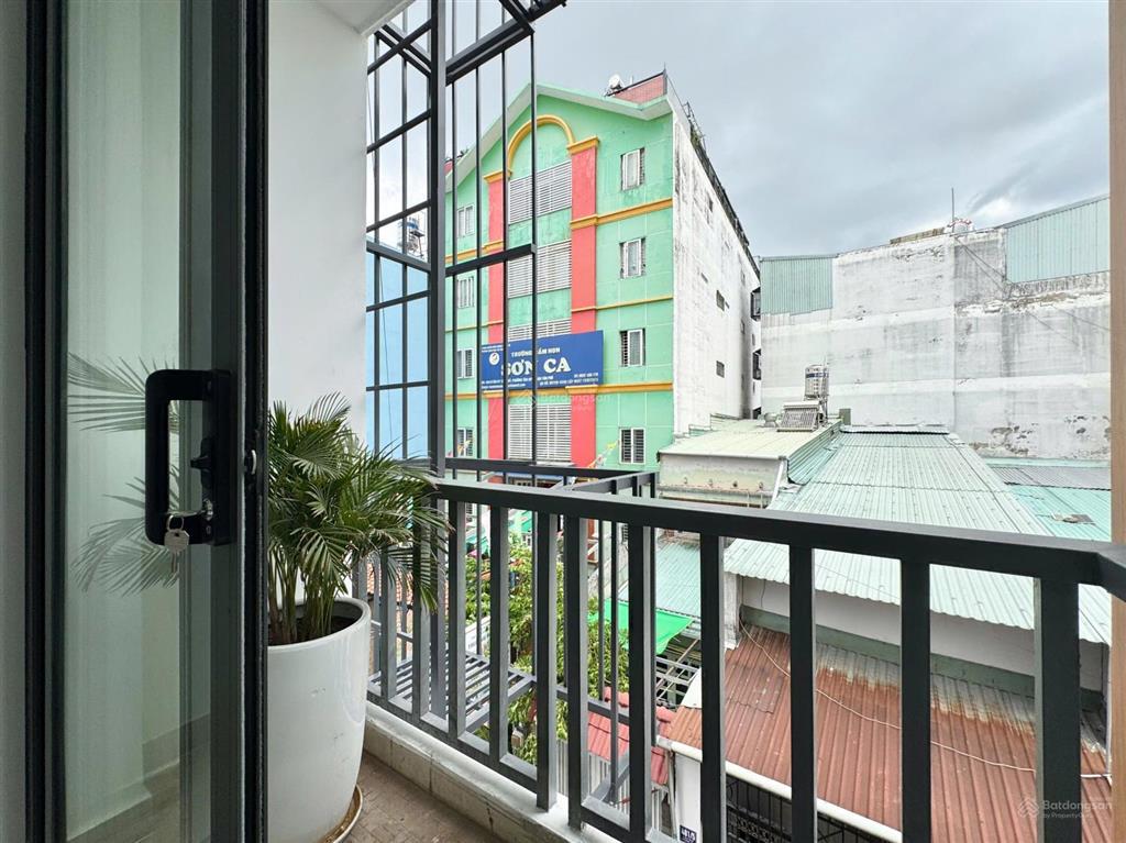 Cho thuê studio tách bếp full nội thất mgr rộng 40m2 ngay aeon mall phù hợp ở gia đình