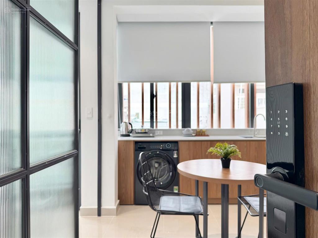 Cho thuê studio tách bếp full nội thất mgr rộng 40m2 ngay aeon mall phù hợp ở gia đình