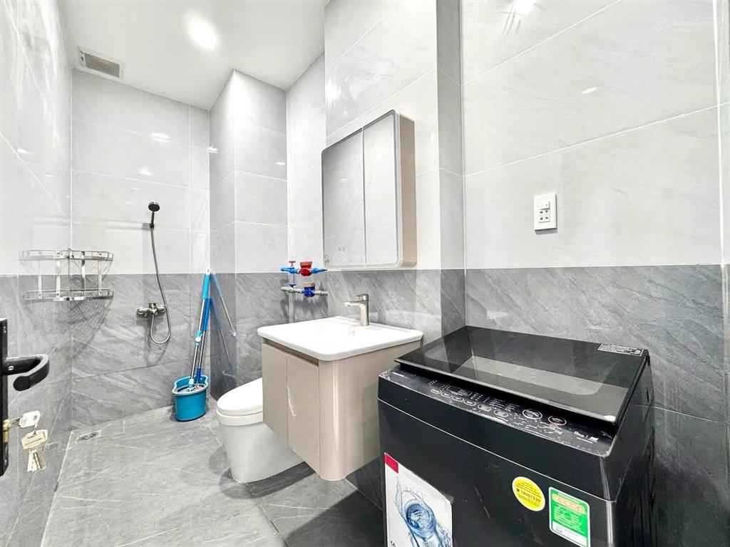 Studio full nội thất rộng 35m2 ngay đầm sen trống sẵn ở liền
