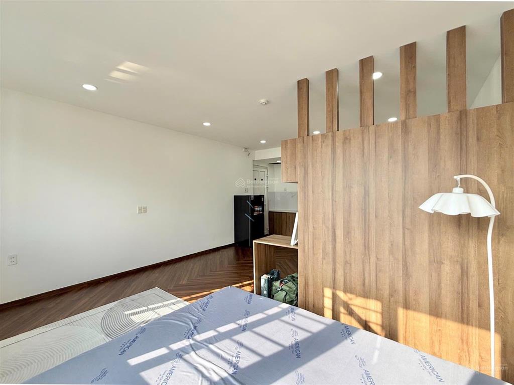 Studio tách bếp full nội thất rộng rãi 40m2 ngay aeon mall tân phú