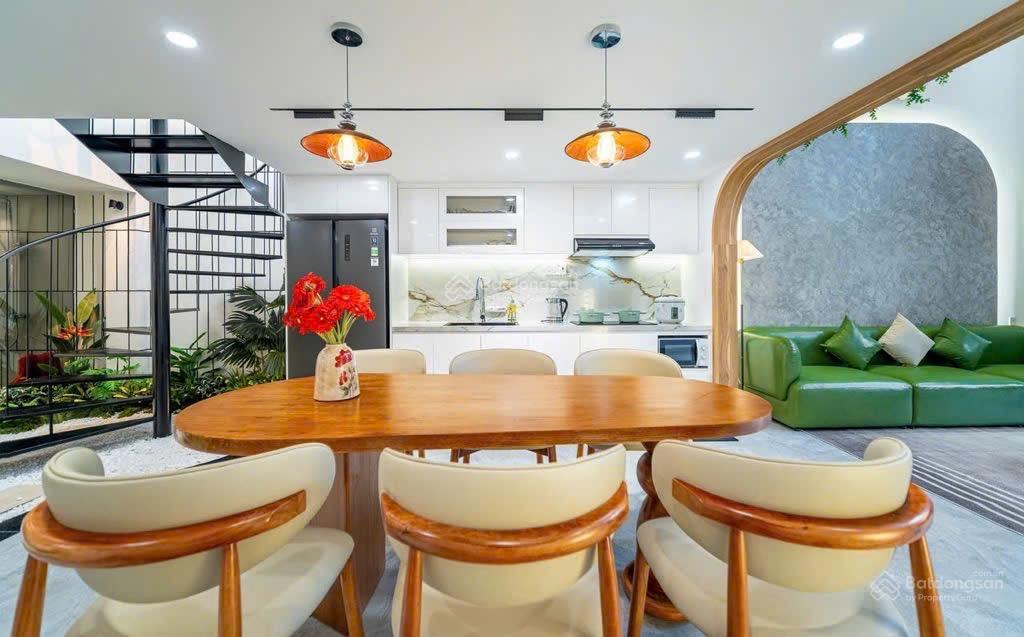 Villa biển mân thái  sẵn dòng tiền 600tr/năm  giá đầu tư cực tốt